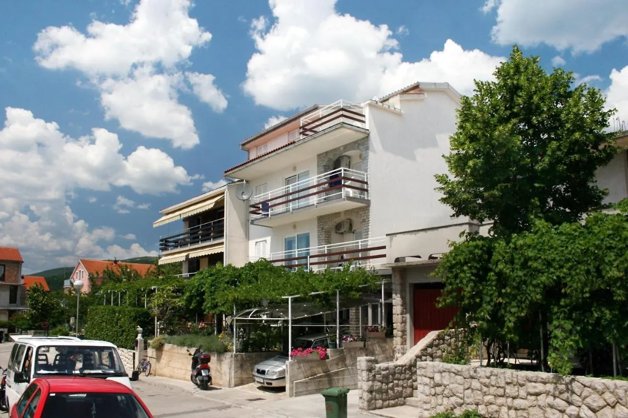 Apartment Crikvenica 5553B
